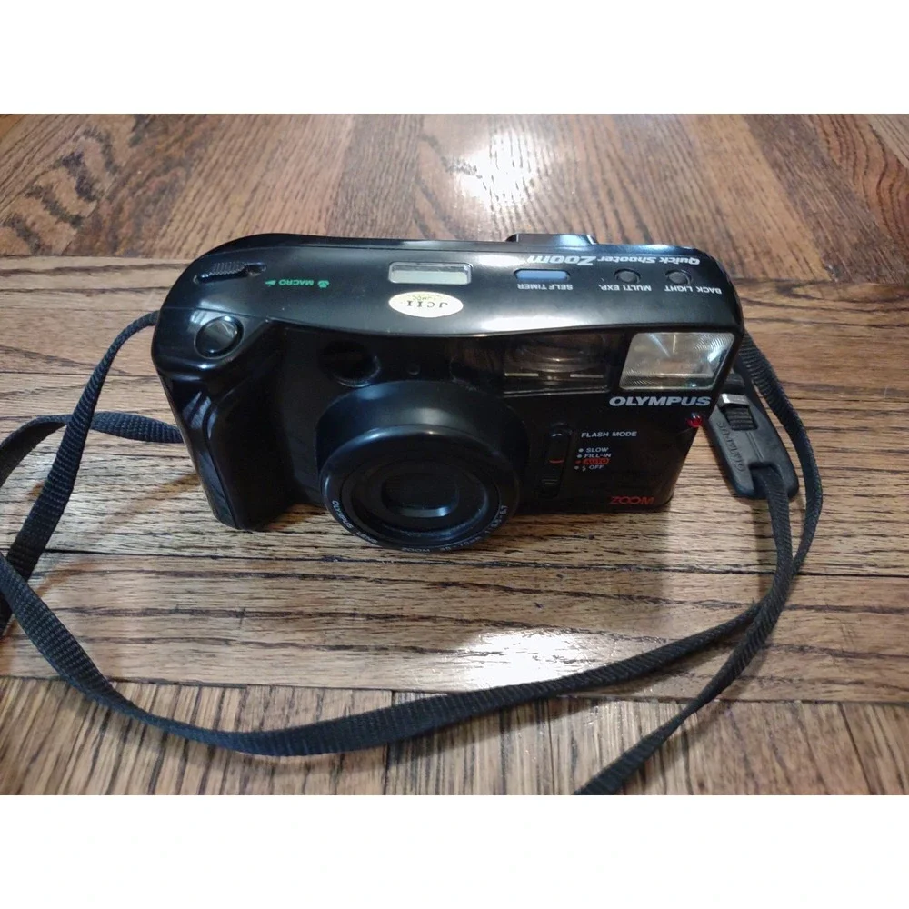 Olympus Quick Shooter Zoom 35mm Film Camera 35-70mm Lens + Case Battery...